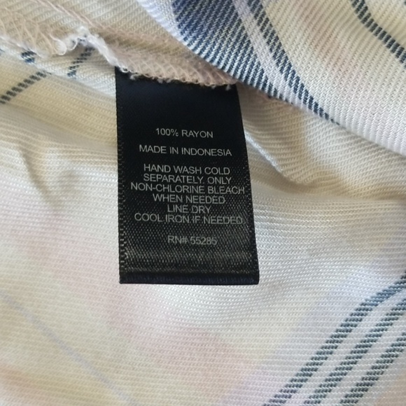 Express off shoulder flowy top - Picture 6 of 7